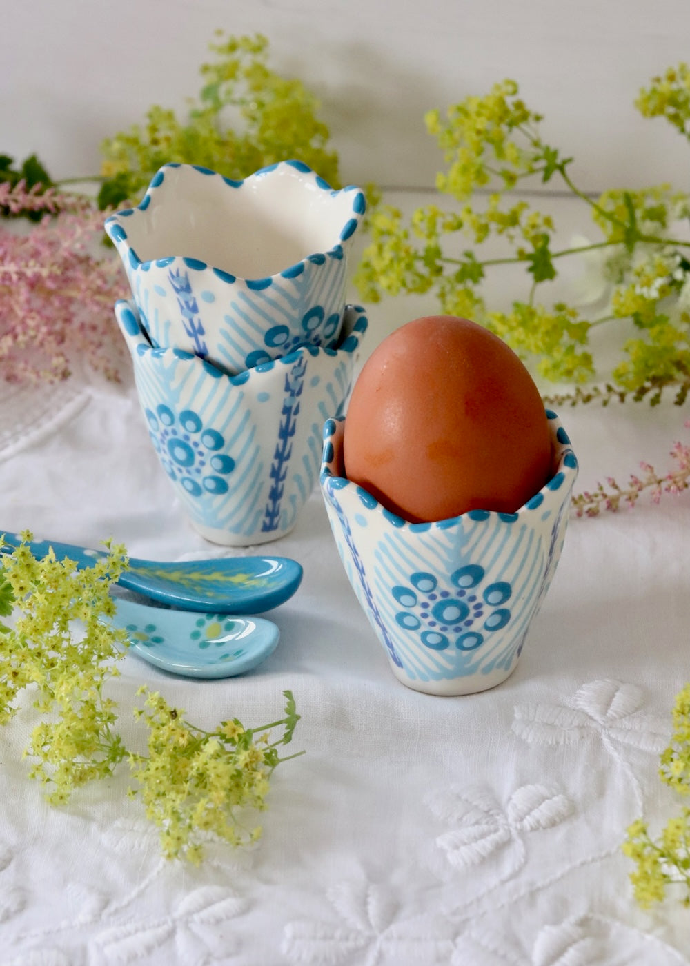 Everyday Egg Cup - White & Blue Flower