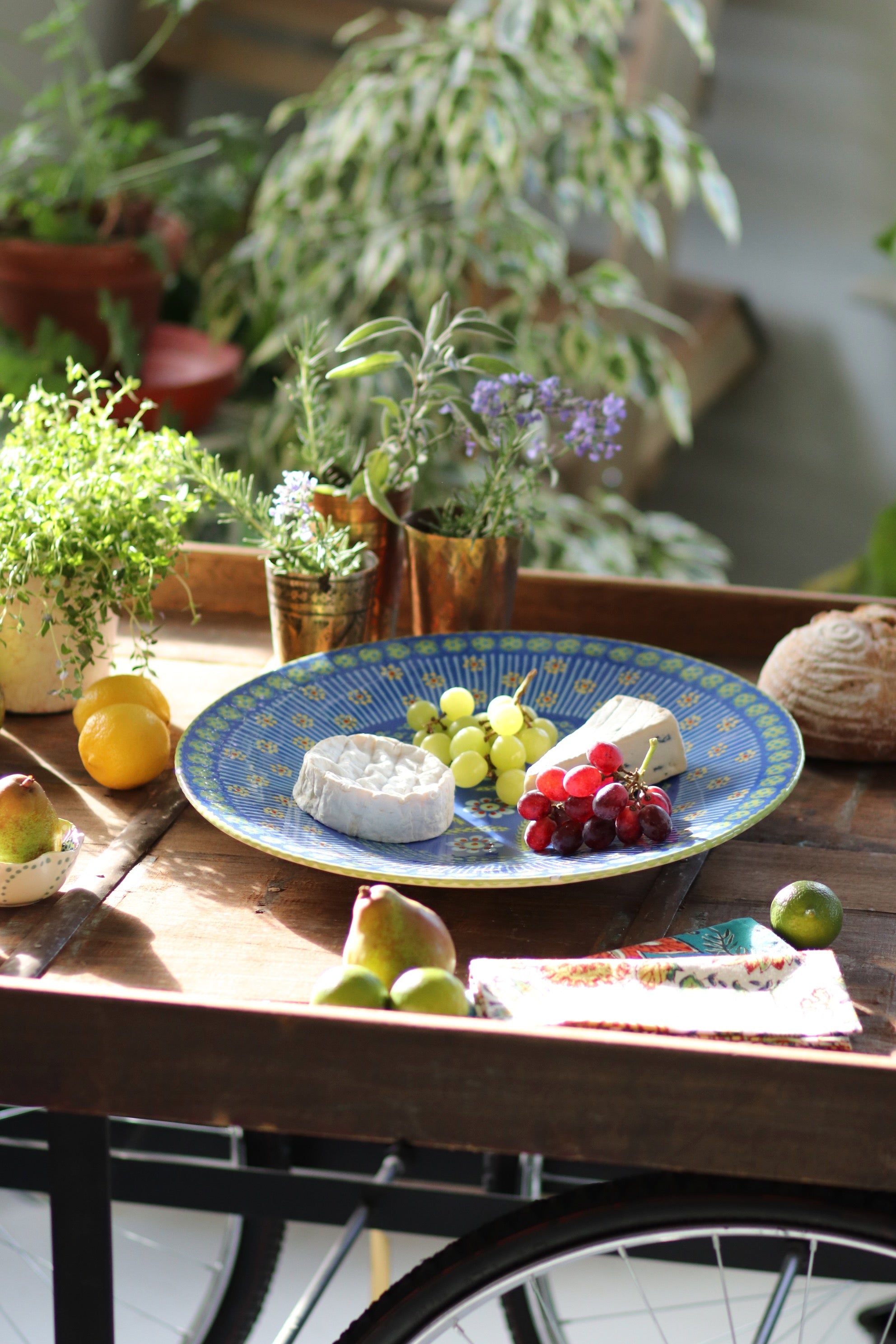 Juniper Platter White & Blue