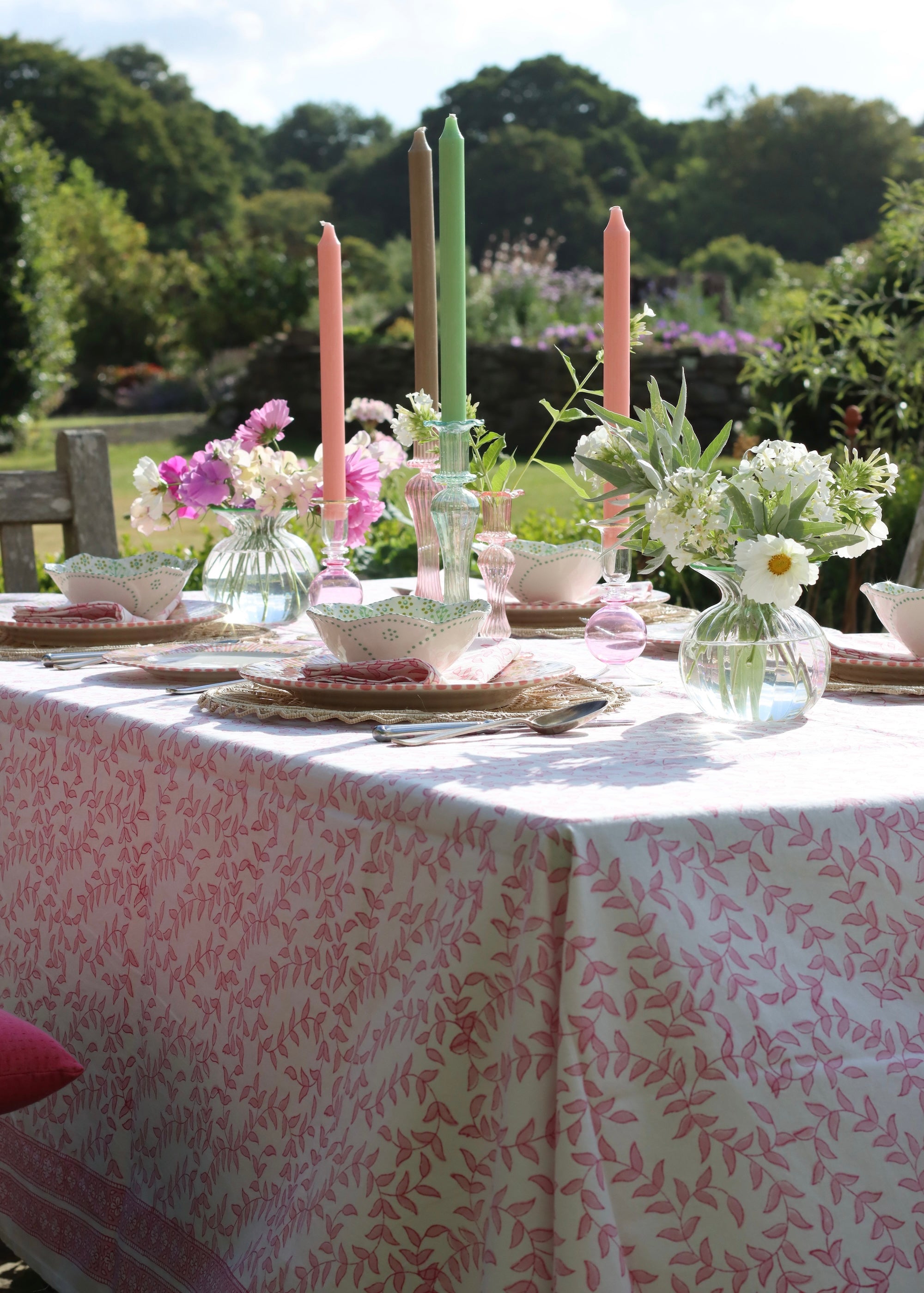 TABLECLOTH - Little Pink Leaves