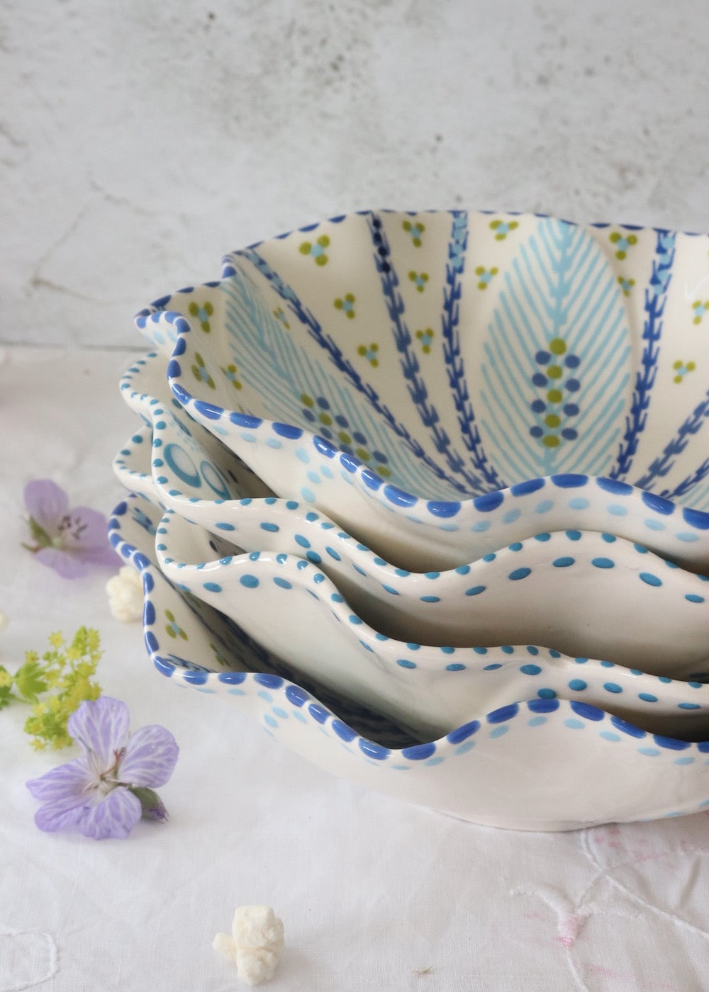 SET OF 4 Pasta Bowls  - White & Blue