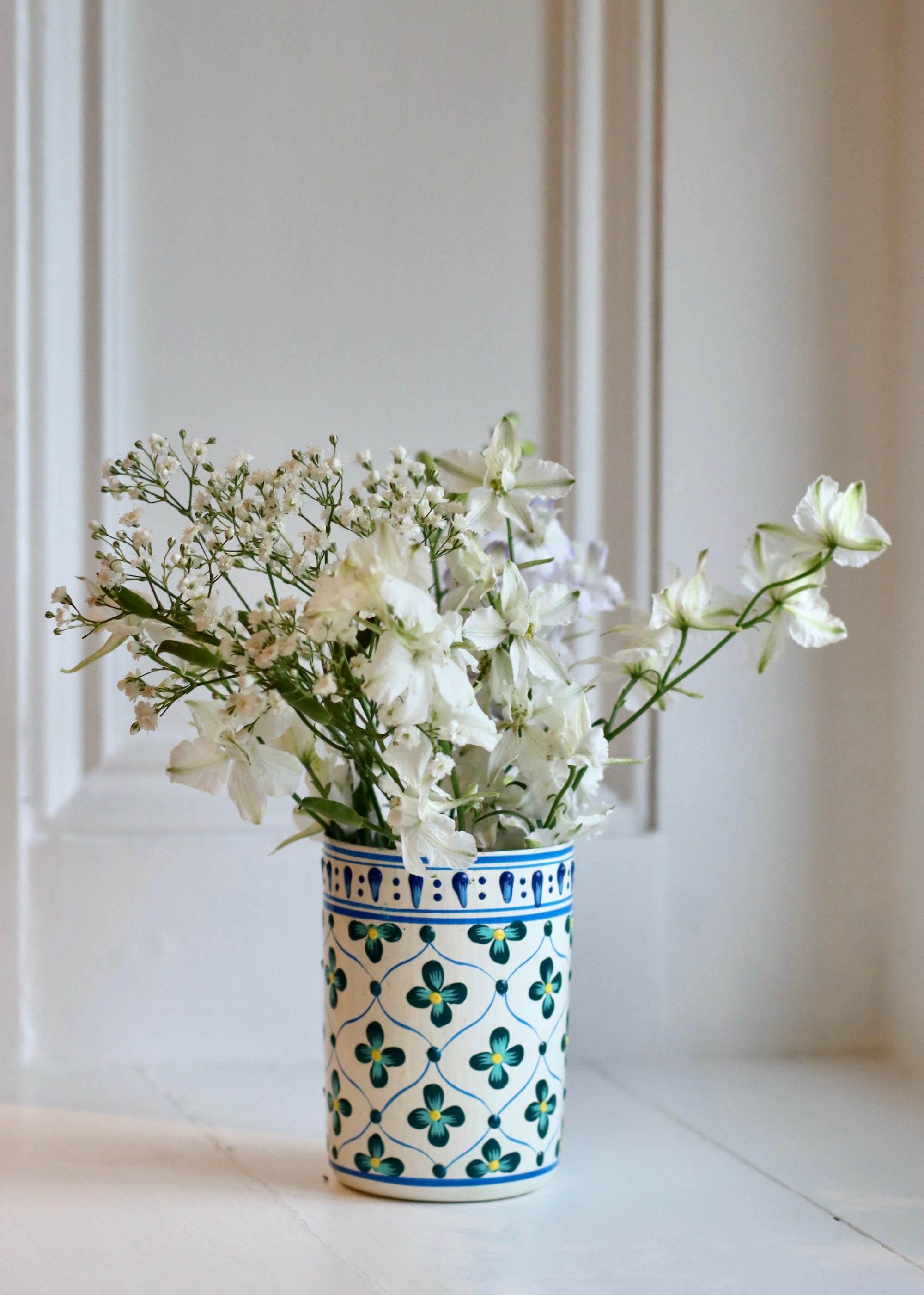 Brush Pot - White with Green Flowers